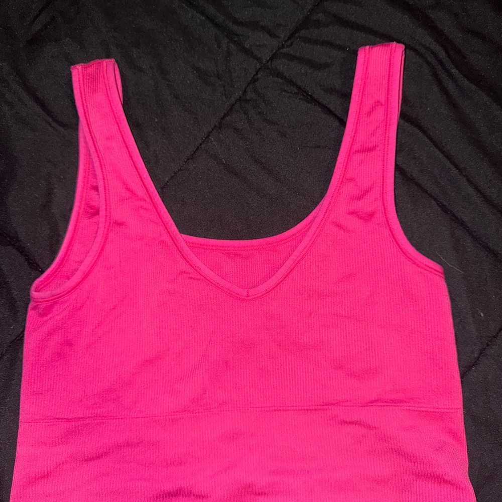 Women's Pink tank Top